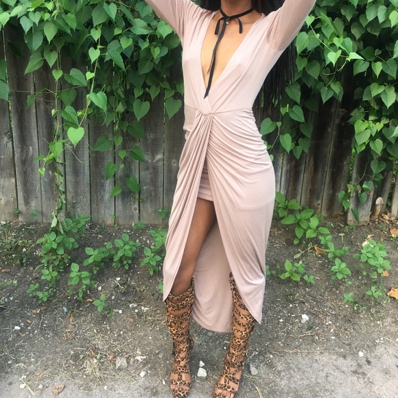 Nude dress - Picture 2 of 2